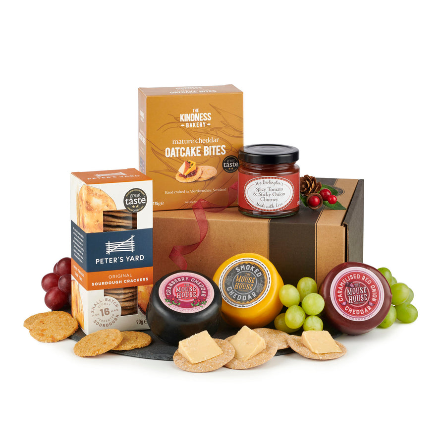 H23137 Three Cheese Hamper Spicers of Hythe